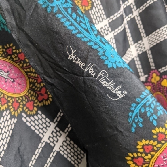 Dian Von Furstenburg Vintage black silk Scarf - Picture 11 of 11